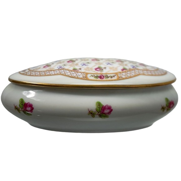Vintage Limoges Castel Oval Porcelain Trinket Box with Roses and gold trim lid - Picture 2 of 6